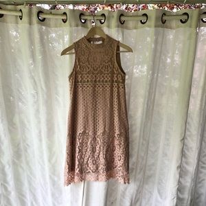 Love, Fire lace dress